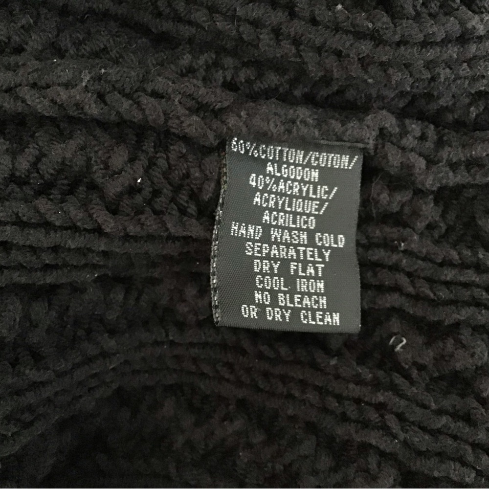 Kenneth Cole Sweater - Picture 8 of 11